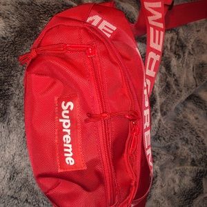 Supreme SS18 waist bag